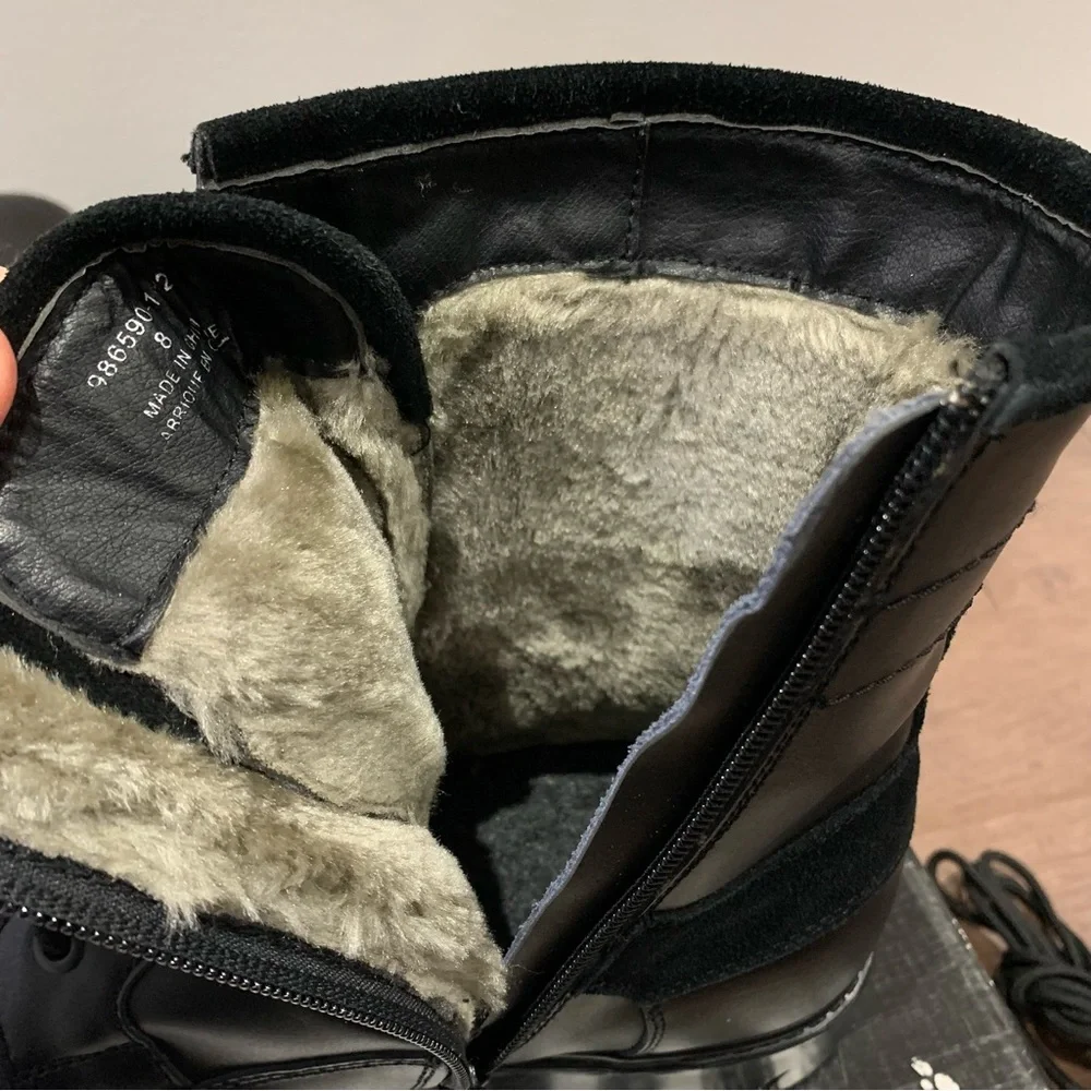 Manathan Winter Boots - Picture 6 of 7